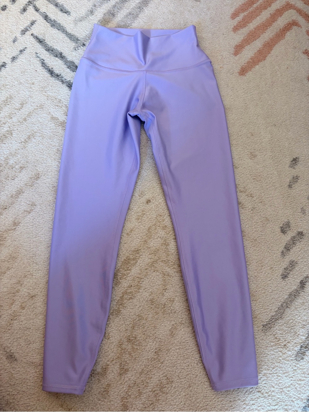 All Yoga Airlift 7/8 length high waisted leggings in violet skies small